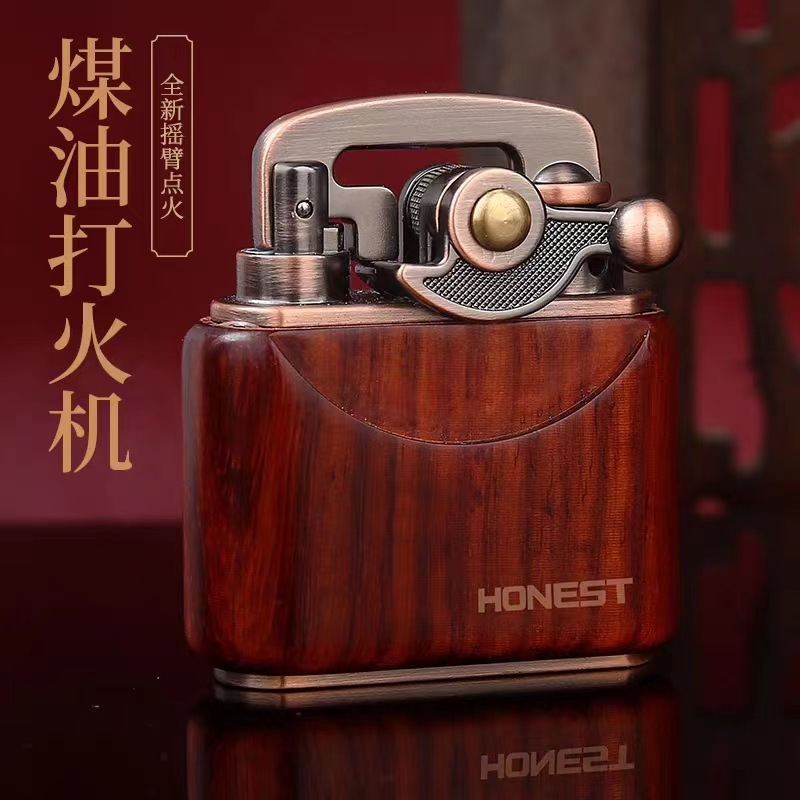 Зажигалка бензиновая «Honest» бронза, красное сандаловое дерево
